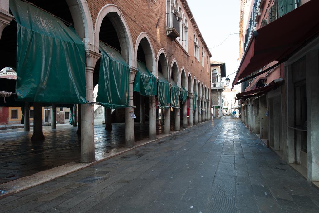 The Lion'S House Apt2 Venedig Zimmer foto